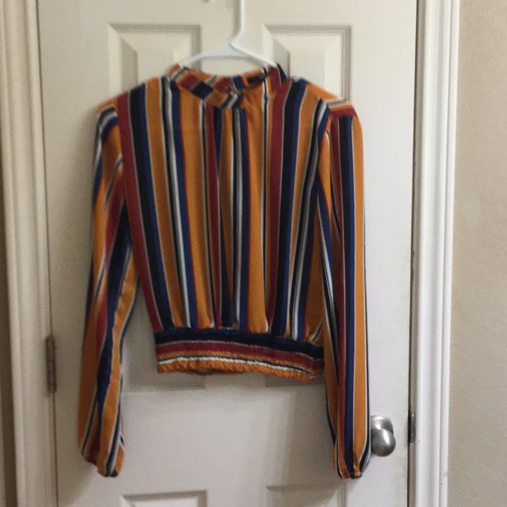 Long sleeve crop blouse